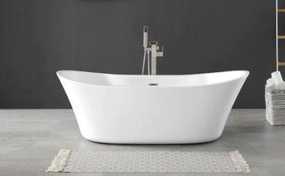 bathtub faucet with hand shower